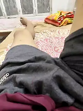 Snapshot of Horny_boy321 chatting on 10-10-25, 06:51 Horny boy321 online show from 10-10-25, 06:51