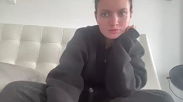 mariemelissah online show from 12-21-25, 07:59