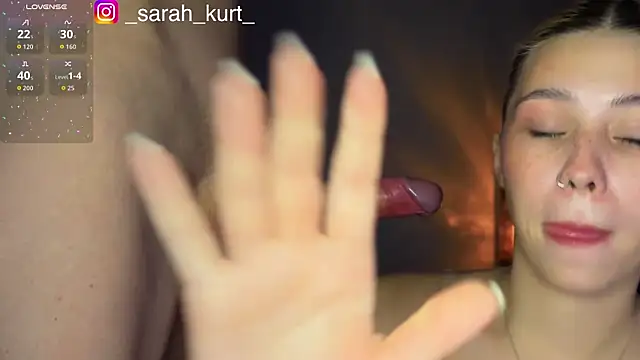 Snapshot of sarah_kurt chatting on 10-19-25, 11:05 sarah kurt online show from 10-19-25, 11:05