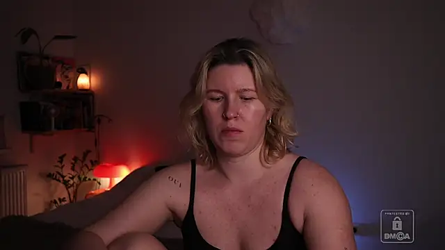 moonamii online show from 02-24-26, 06:06