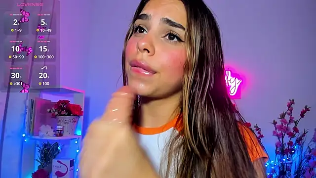 Snapshot of crisbell_lopez chatting on 01-19-25, 12:38 crisbell lopez online show from 01-19-25, 12:38