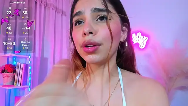 Snapshot of crisbell_lopez chatting on 10-12-25, 01:04 crisbell lopez online show from 10-12-25, 01:04