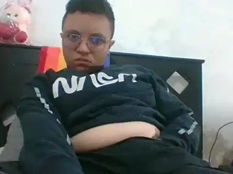 Snapshot of EdenJupiter chatting on 10-14-25, 02:56 EdenJupiter online show from 10-14-25, 02:56