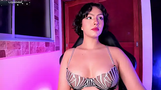 Snapshot of AnnaFoox1 chatting on 11-30-25, 01:09 AnnaFoox1 online show from 11-30-25, 01:09