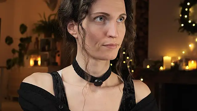 yulladao online show from 12-19-25, 05:09