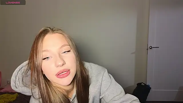 MiaKeler online show from 02-05-25, 06:59