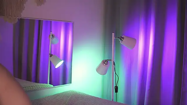 MiaKeler online show from 03-22-25, 04:58