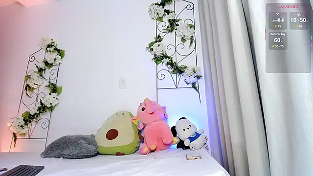 Jiggly   online show from 09-13-25, 02:11