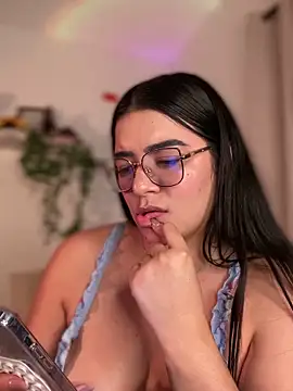 Lia flowers online show from 01-20-25, 04:54