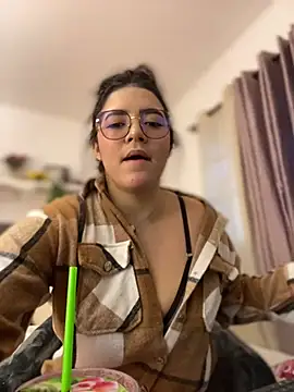 Lia flowers online show from 02-17-25, 11:09