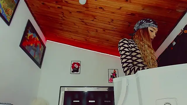 Snapshot of candy_kendall chatting on 12-08-24, 02:49 candy kendall online show from 12-08-24, 02:49