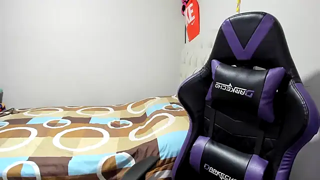 Snapshot of LuisaReyes_2911 chatting on 02-28-26, 03:18 LuisaReyes 2911 online show from 02-28-26, 03:18