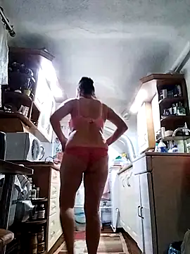 Snapshot of lindaledi2 chatting on 02-12-25, 04:33 lindaledi2 online show from 02-12-25, 04:33