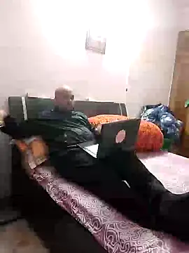 Dick 6inches online show from 12-06-24, 09:43