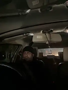 Dick 6inches online show from 10-31-25, 02:29