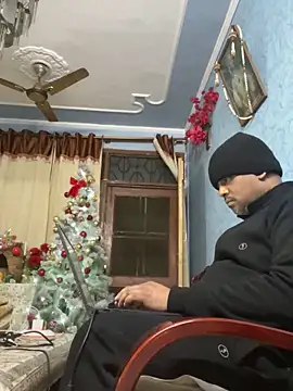 Dick 6inches online show from 12-21-25, 03:41