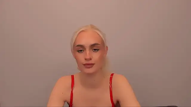 OliviaKisss online show from 12-17-25, 07:20