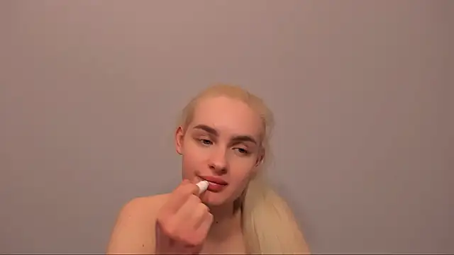 OliviaKisss online show from 03-19-26, 09:19