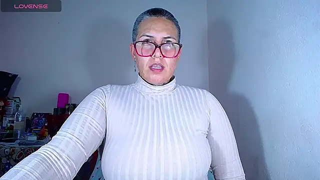 Yessi rousse online show from 12-19-24, 10:21