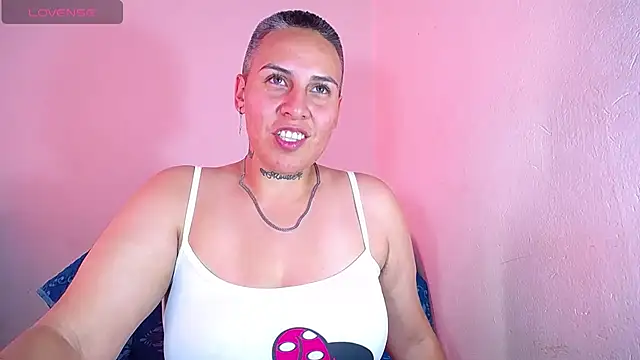 Yessi rousse online show from 01-22-25, 08:49