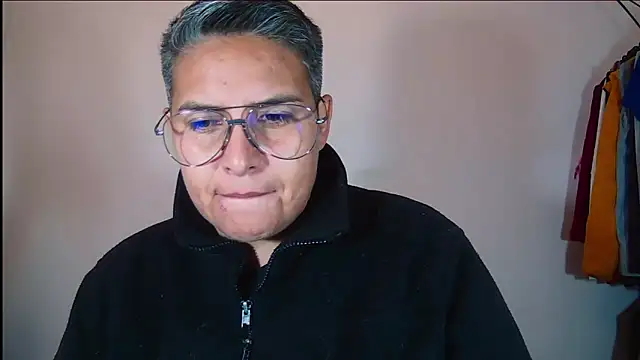 Yessi rousse online show from 11-14-25, 12:04