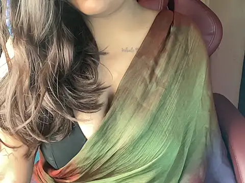 Snapshot of shanayaaa_1 chatting on 01-26-25, 10:35 shanayaaa 1 online show from 01-26-25, 10:35