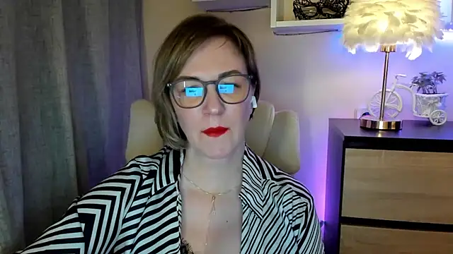 feliziaDesire online show from 10-30-25, 06:48