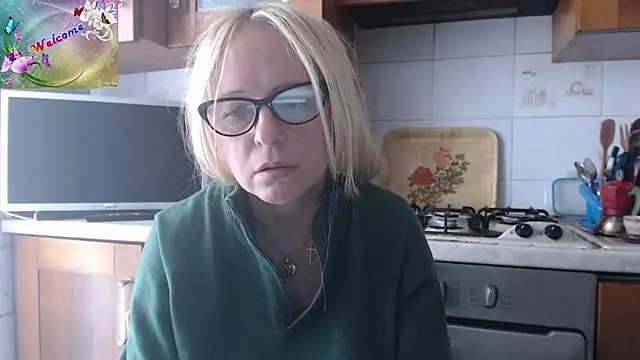 martachatte online show from 09-27-25, 08:08