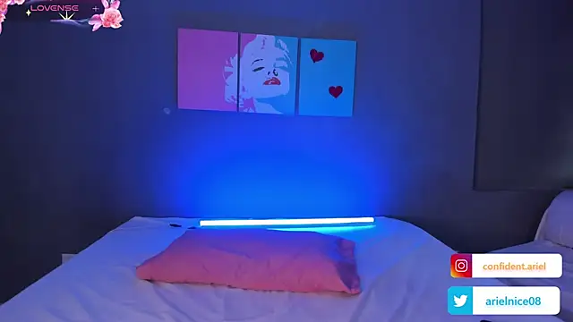 ariel35 online show from 01-13-25, 10:03