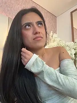 Rebeca jones online show from 03-07-25, 01:40