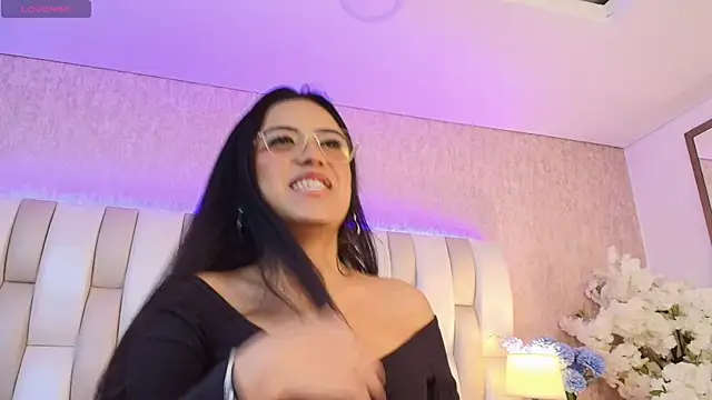 Rebeca jones online show from 03-10-25, 01:10