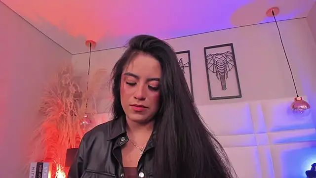 Rebeca jones online show from 11-22-25, 12:15