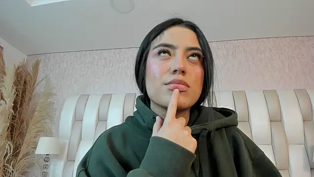 Rebeca jones online show from 02-13-26, 12:12