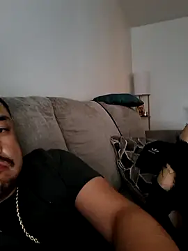 Snapshot of hungpenis210 chatting on 10-17-25, 04:09 hungpenis210 online show from 10-17-25, 04:09