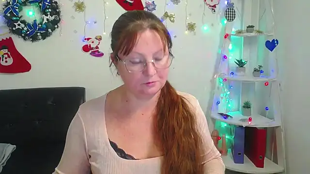 VanessaHotts online show from 01-07-25, 12:09