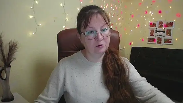 VanessaHotts online show from 11-12-25, 06:14