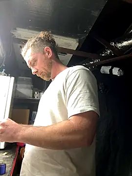 Snapshot of mandjpuff2 chatting on 12-08-24, 05:50 mandjpuff2 online show from 12-08-24, 05:50