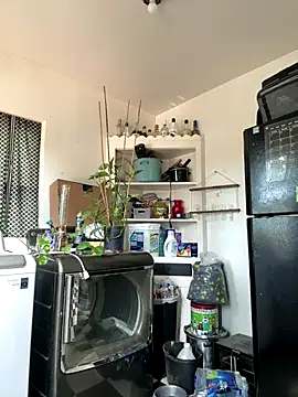 Snapshot of mandjpuff2 chatting on 10-22-25, 08:19 mandjpuff2 online show from 10-22-25, 08:19