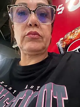 lonely shewolf online show from 02-17-26, 06:03