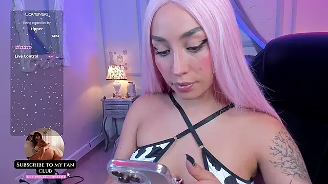 Snapshot of maggietime chatting on 12-02-24, 09:39 maggietime online show from 12-02-24, 09:39