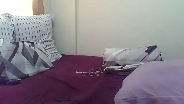 AddictiveAssCurves online show from 09-10-25, 06:57