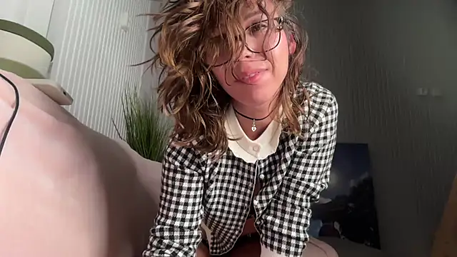 21sweetSunny online show from 11-28-25, 08:11