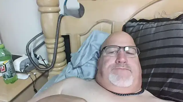 Bigbear0563 online show from 10-30-25, 04:41