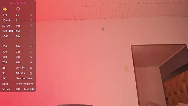Snapshot of Emmily_Savage chatting on 01-24-25, 10:21 Emmily Savage online show from 01-24-25, 10:21