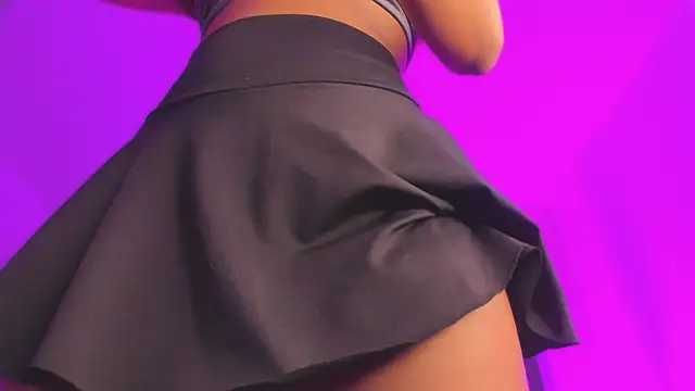 Snapshot of Emmily_Savage chatting on 09-09-25, 11:43 Emmily Savage online show from 09-09-25, 11:43