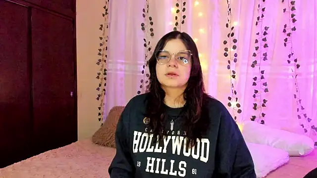 Mey moon online show from 12-12-24, 11:25