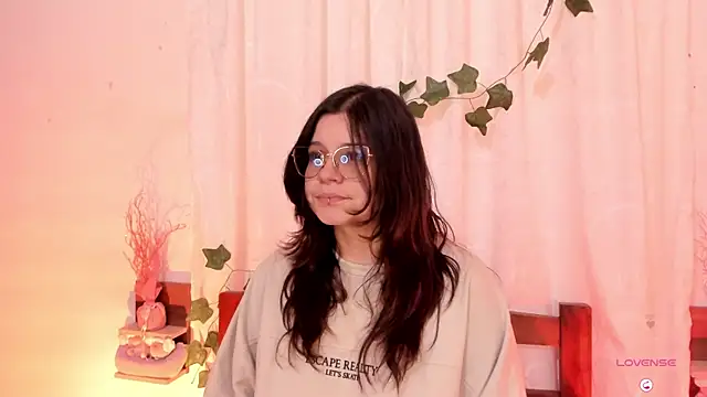 Mey moon online show from 02-15-25, 08:22