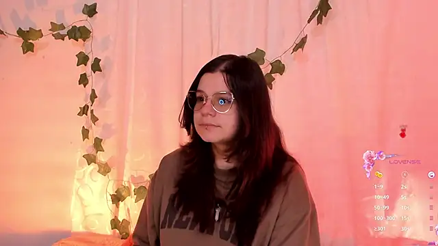 Mey moon online show from 03-21-25, 04:28