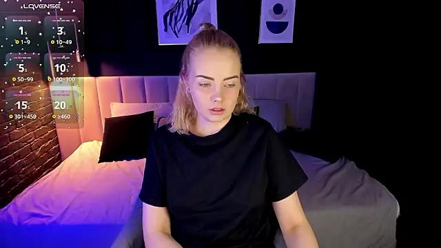 StephanieSweety online show from 03-01-26, 05:48