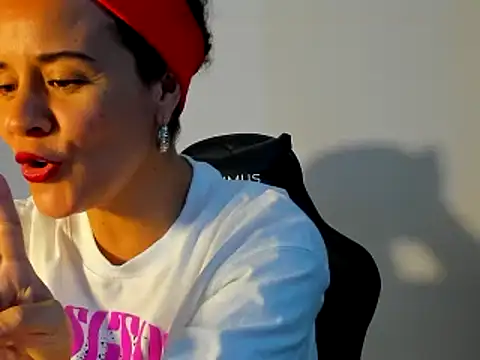 Snapshot of Sami_Hotie1 chatting on 02-09-25, 08:34 Sami Hotie1 online show from 02-09-25, 08:34